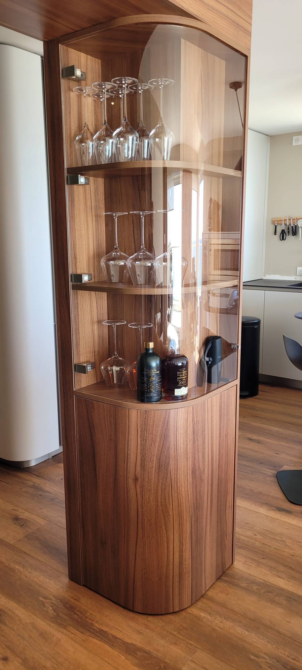 Etagere-arrondi-bois-verre