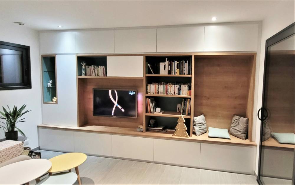 Meuble-salon-tv-bois-clair-blanc