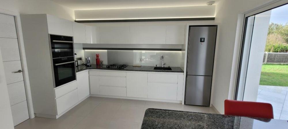Cuisine-blanc-lacque